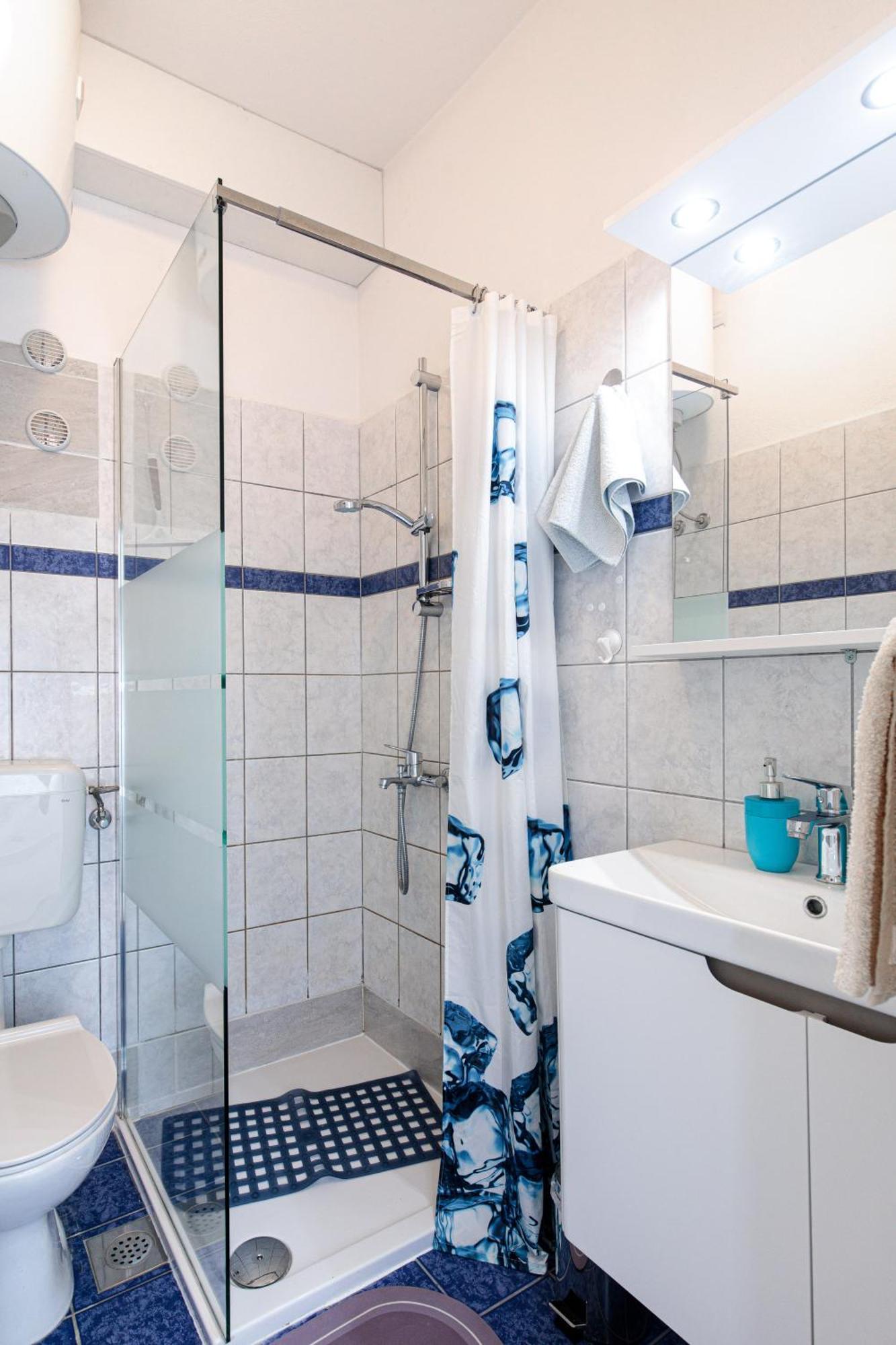 Apartment Todor Krk Town Esterno foto
