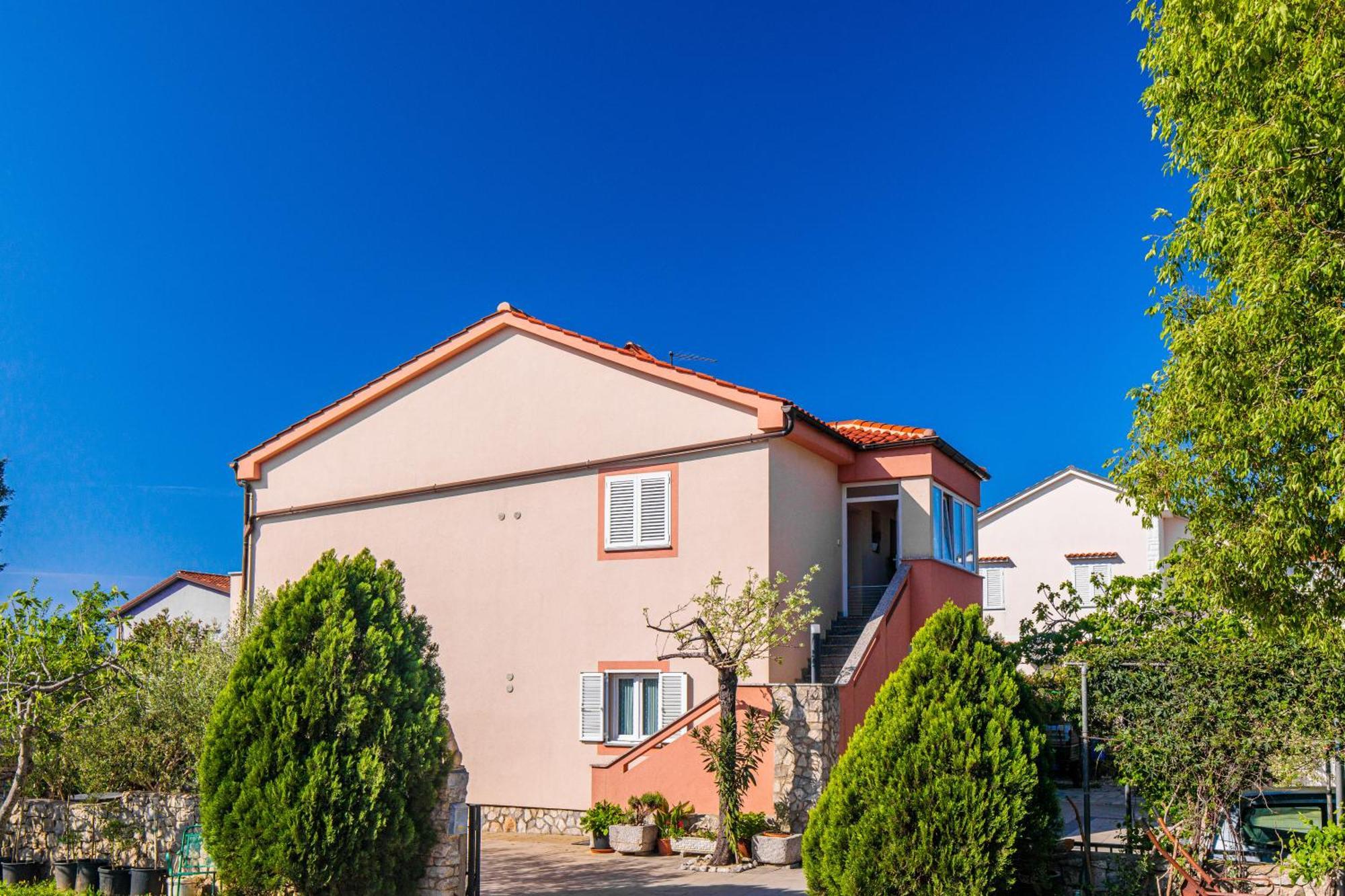 Apartment Todor Krk Town Esterno foto
